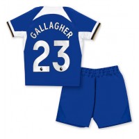 Billiga Chelsea Conor Gallagher #23 Barnkläder Hemma fotbollskläder till baby 2023-24 Kortärmad (+ Korta byxor)